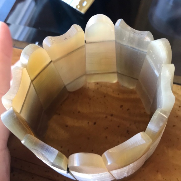 🔴Buffalo Tooth Bracelet - Picture 4 of 5